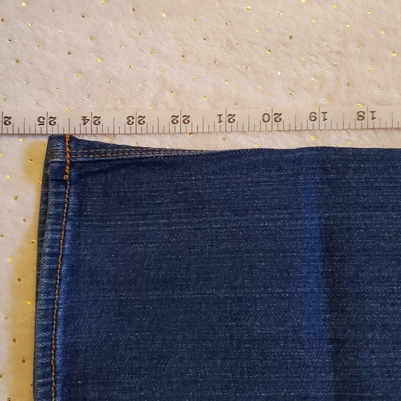 Hollister straight leg capri dark wash jeans size 1 - Picture 4 of 5